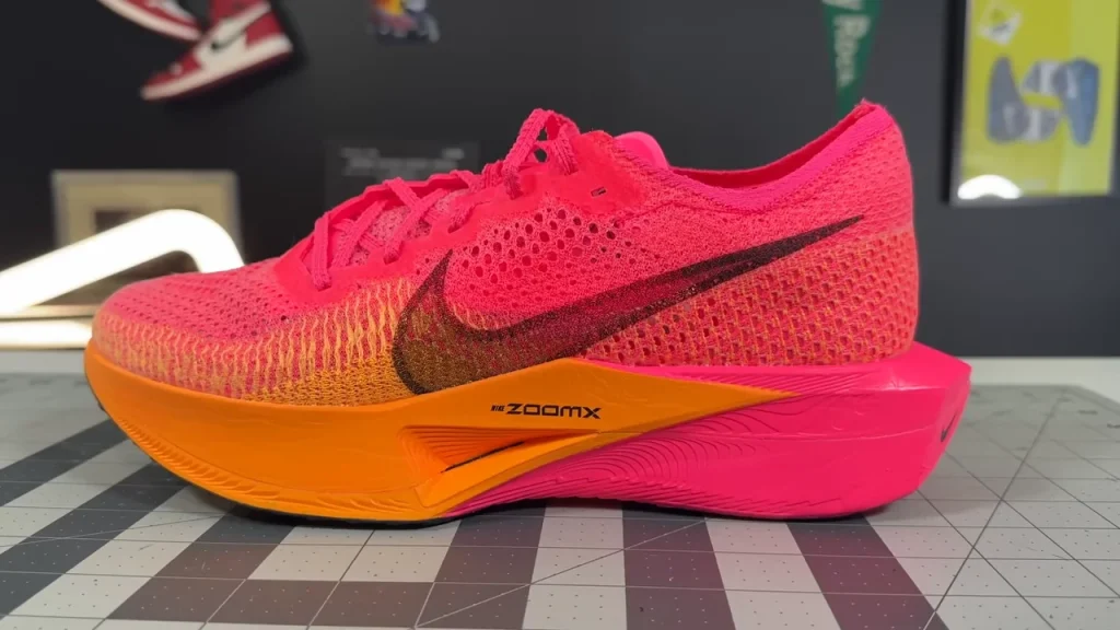 Nike ZoomX Vaporfly Next% 3 vue latérale